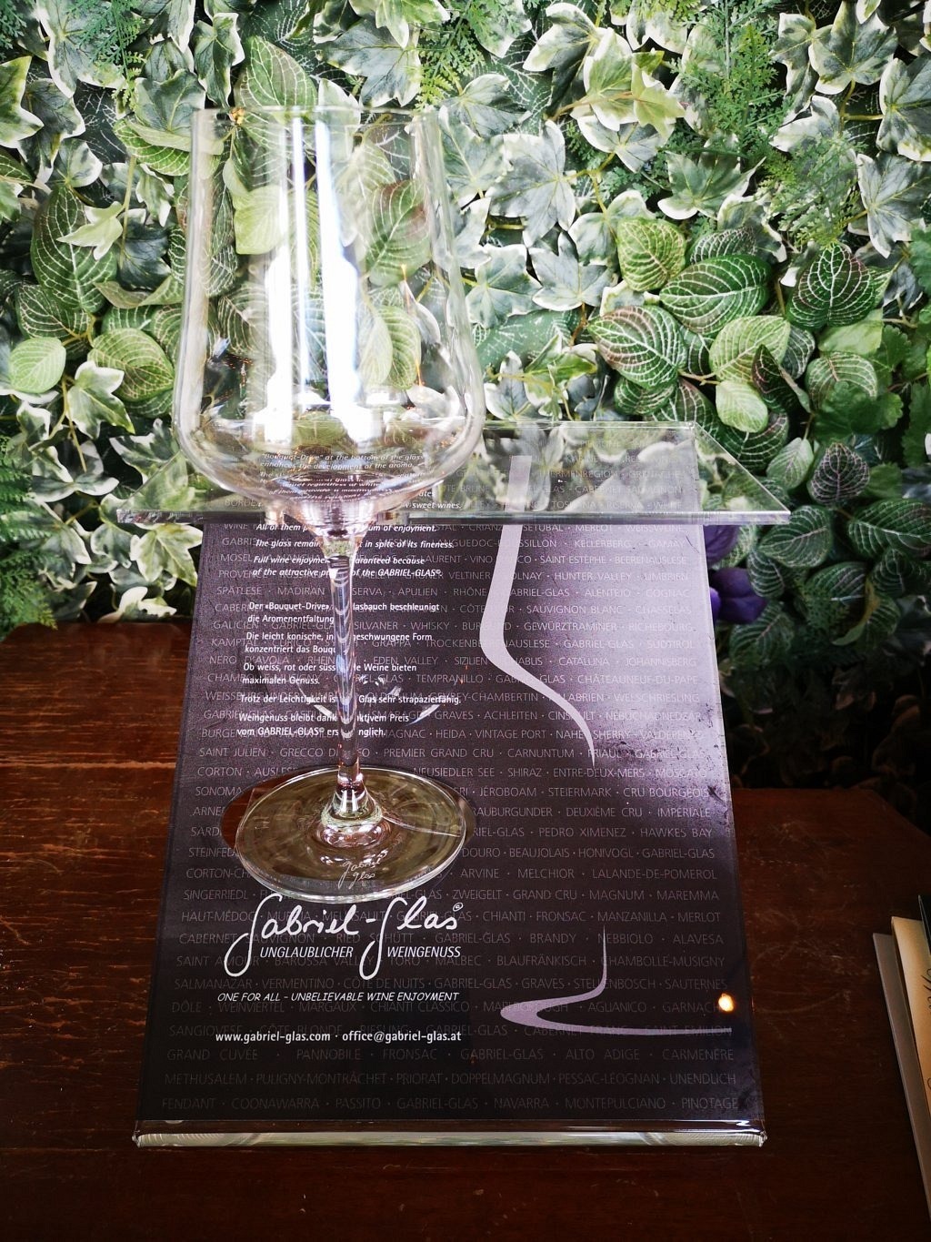 Gabriel-Glas StandArt, 2 Stk. im Gesch..